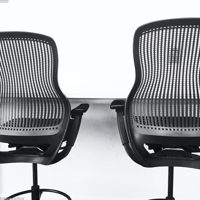 Miyako Kursi Kantor Ergonomis Stylish Cokelat